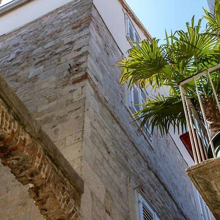 Apartments Emperor Oasis Сплит Экстерьер фото