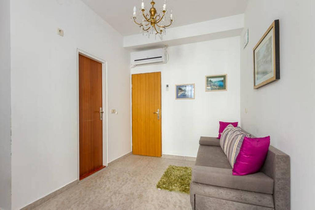 Apartments Emperor Oasis Сплит Экстерьер фото