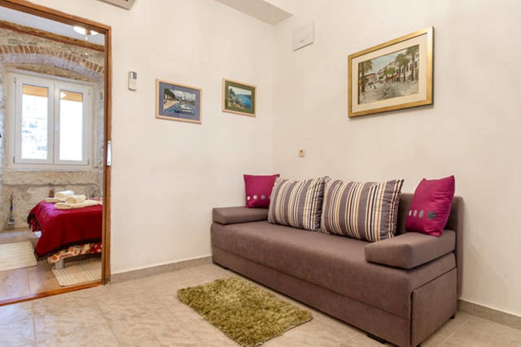 Apartments Emperor Oasis Сплит Экстерьер фото