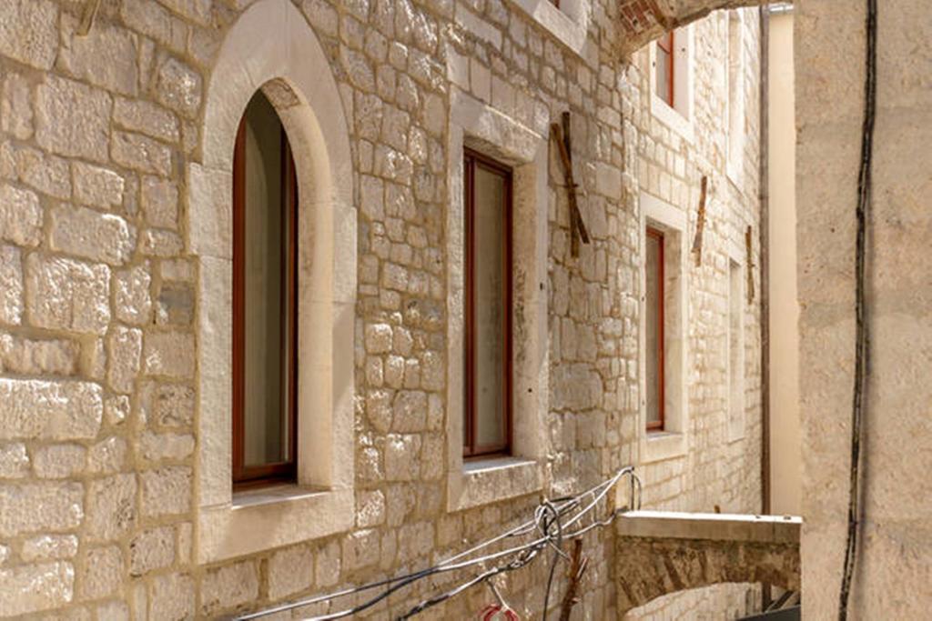 Apartments Emperor Oasis Сплит Экстерьер фото