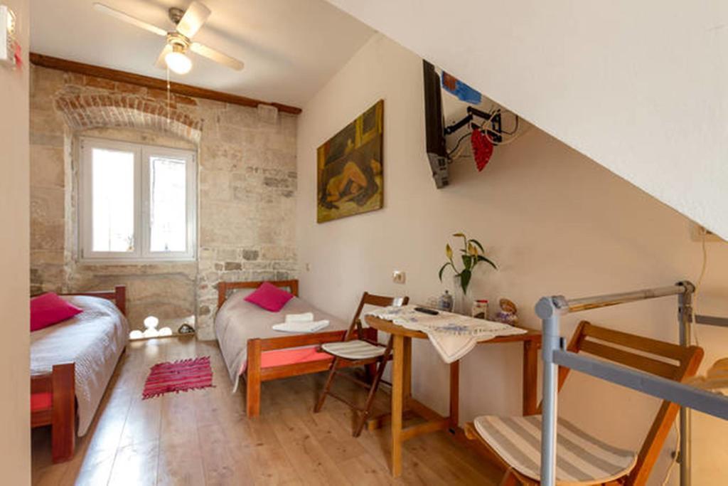 Apartments Emperor Oasis Сплит Экстерьер фото